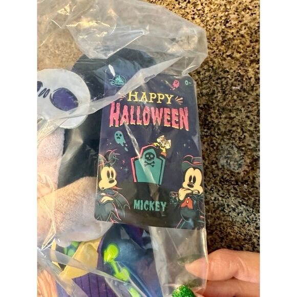 NEW Mickey Mouse Glow Halloween 2023 Plush Toy 15'' Disney Sealed - Picture 4 of 10